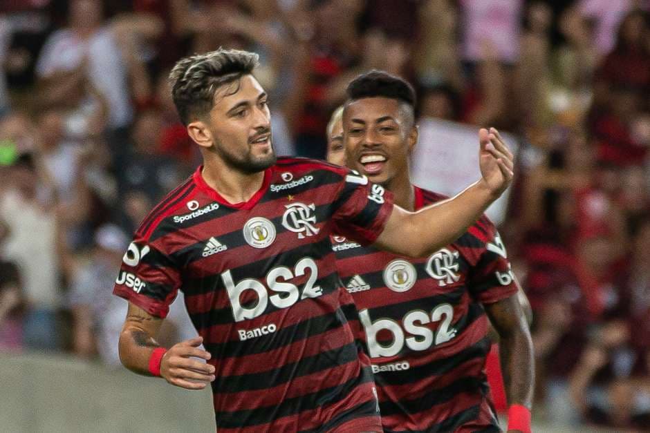 Brasileirão: Flamengo tem 96% de chances de ser campeão, enquanto Cruzeiro e Fluminense perigam queda; veja possibilidades de título e rebaixamento