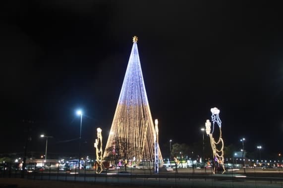 Natal em Natal: Árvore de Mirassol será acesa nesta quarta