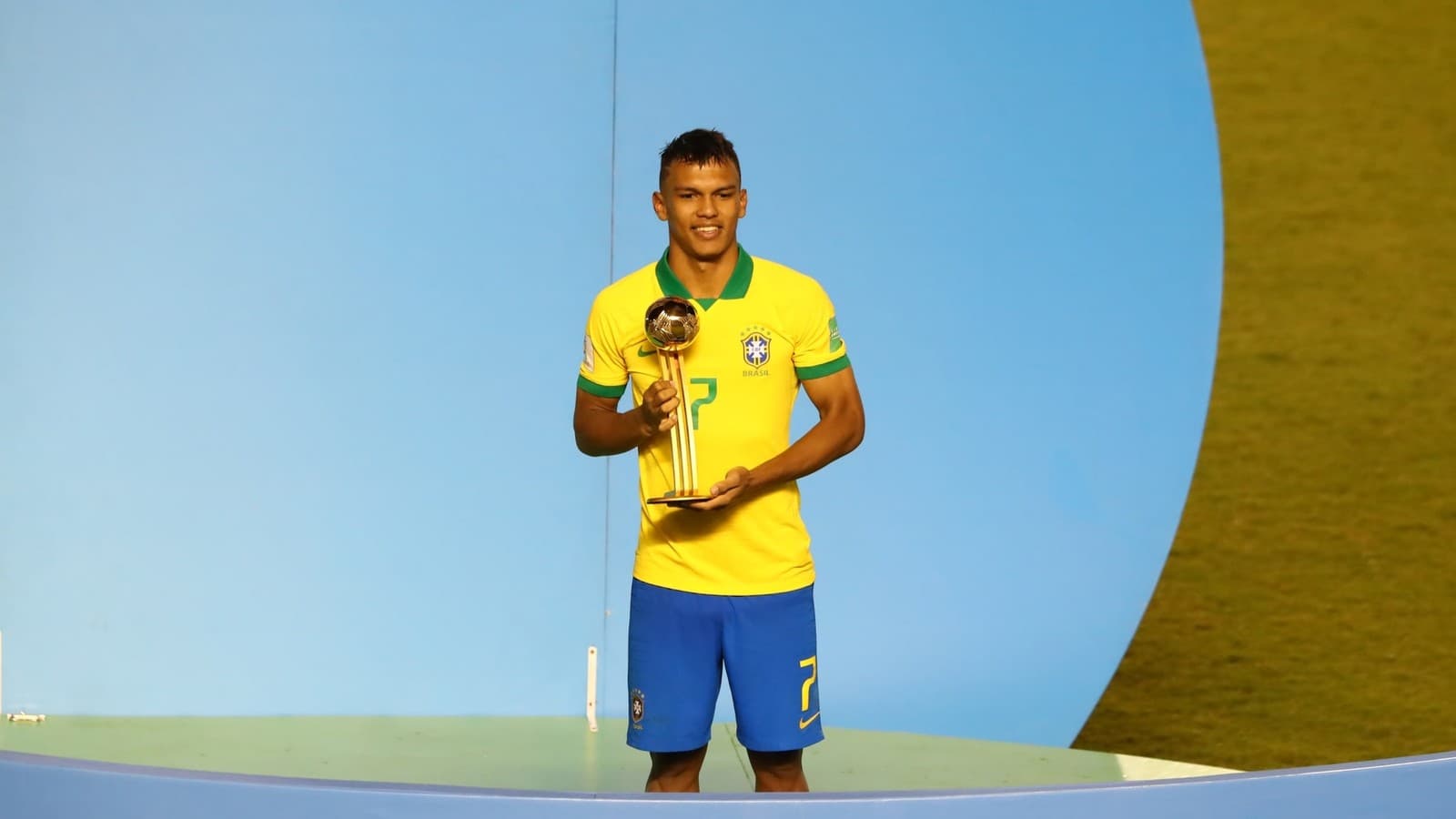 Melhor jogador do Mundial Sub-17, atacante potiguar Gabriel Veron tem multa avaliada no Palmeiras em R$ 275 milhões