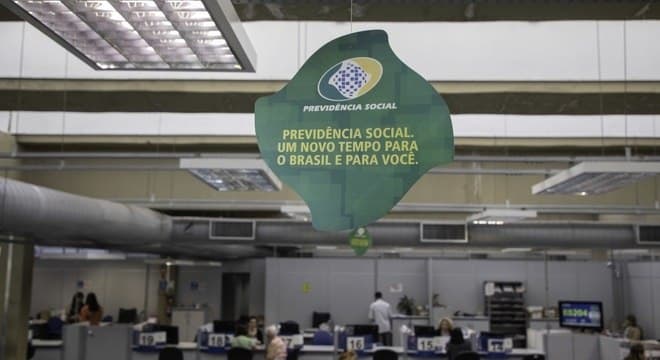 Novas regras para aposentadoria começam a valer nesta terça