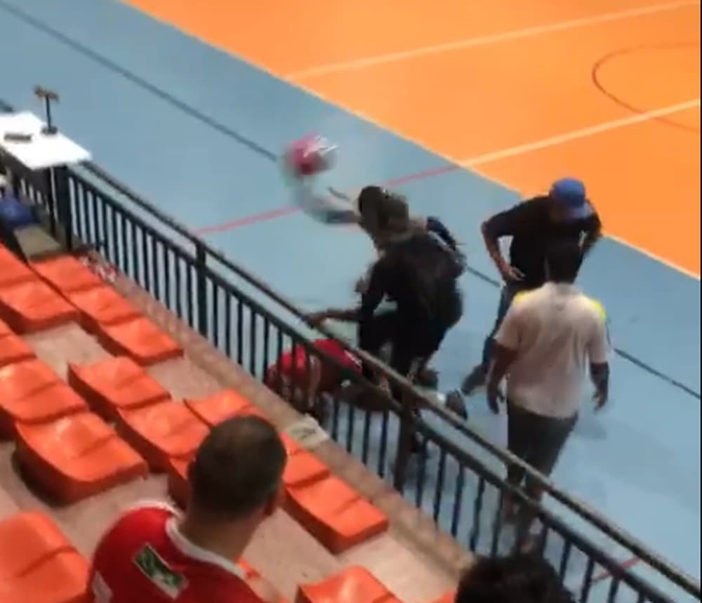 Jogo de basquete termina em briga entre torcidas organizadas no bairro de Petrópolis, em Natal