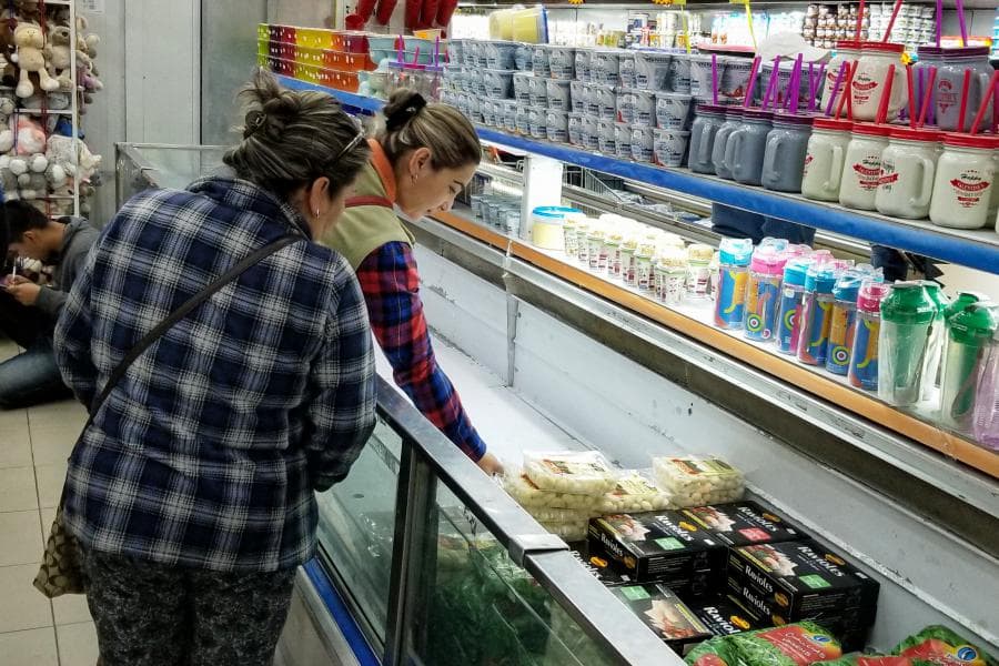 La Paz fica sem frango, ovo e gasolina após partidários de Evo bloquearem estradas