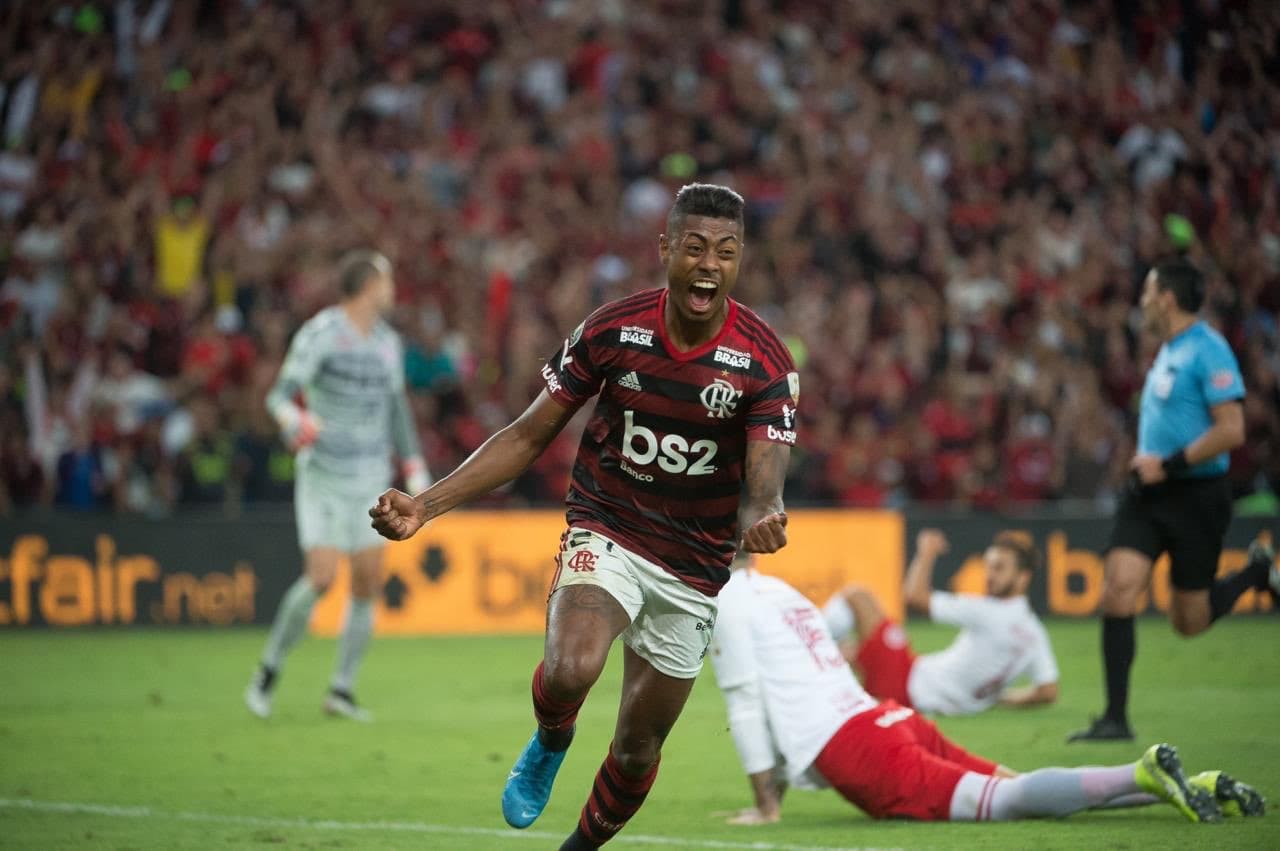 Bruno Henrique é escolhido o melhor jogador da Libertadores