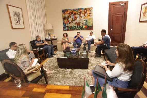 Prefeitura e sindicatos da saúde em Natal firmam acordo para encerrar greve
