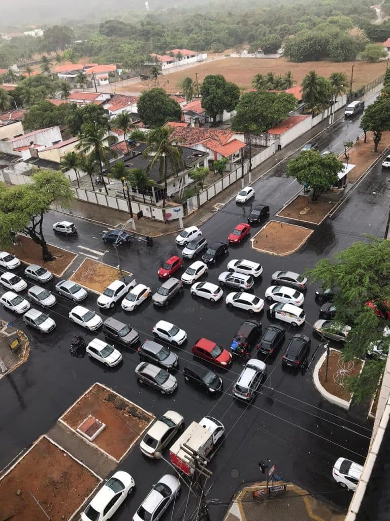FOTO: Chuva, falta de energia e caos em diversas regiões de Natal