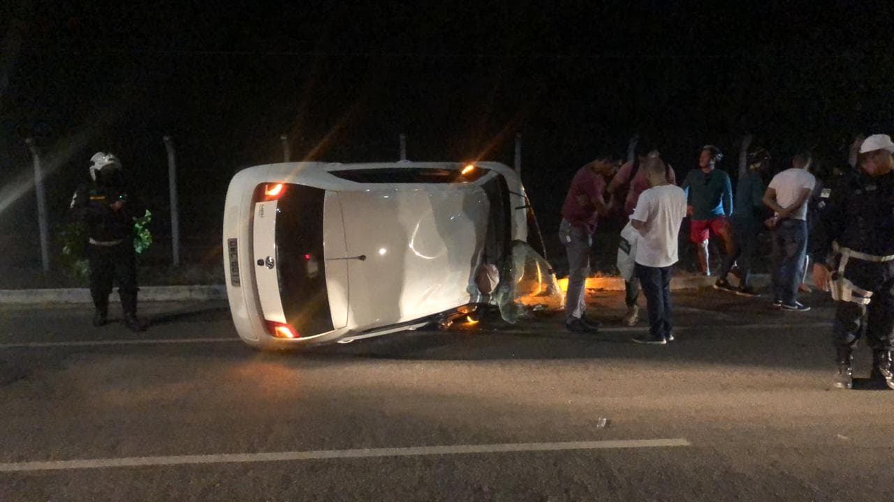 Polícia e SAMU são acionados após acidente na Rota do Sol
