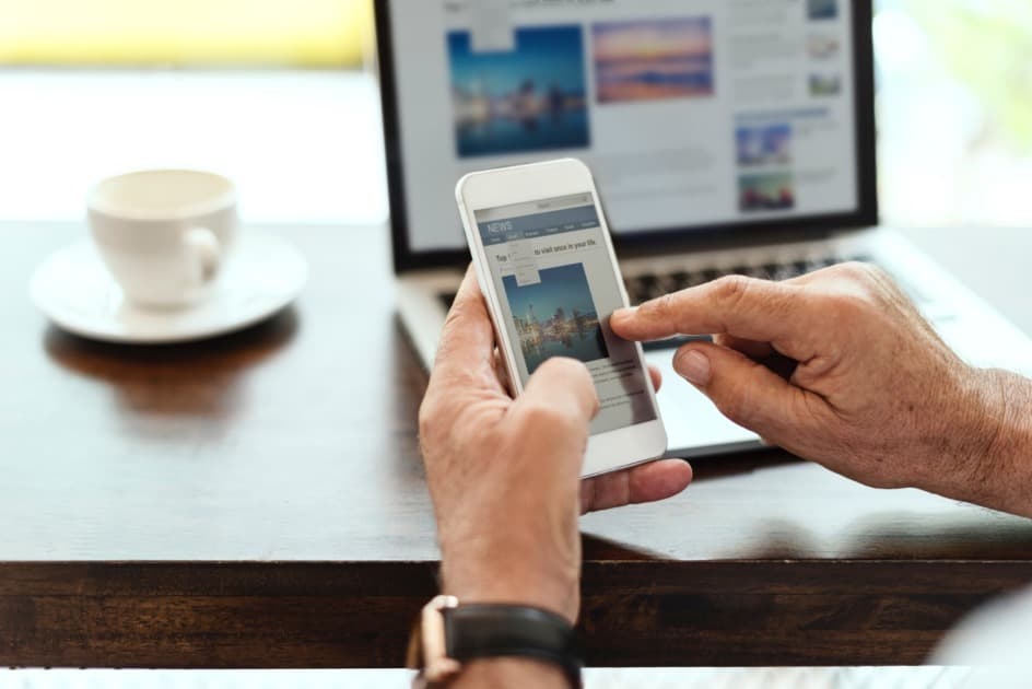 PESQUISA: 42,1% dos brasileiros têm acesso a notícias e informações pela internet