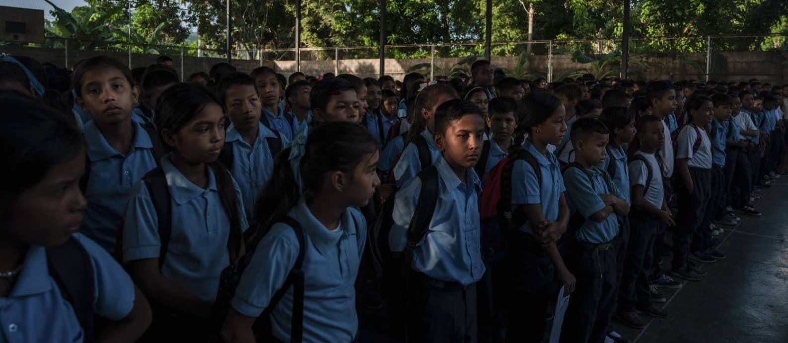 Na Venezuela, sistema educacional entra em falência e alunos desmaiam de fome nas escolas