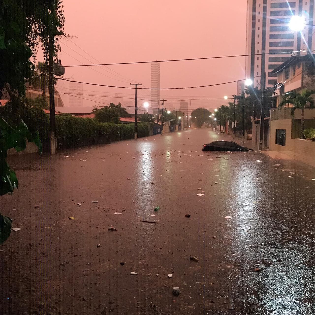 INMET alerta para chuvas com ventos fortes e raios na região Oeste do RN