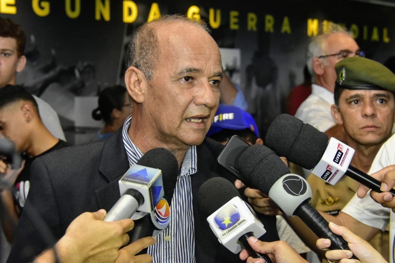 FOTOS E EDITORIAL: Centro Cultural Trampolim da Vitória: prova de competência e demonstração de respeito à nossa historia