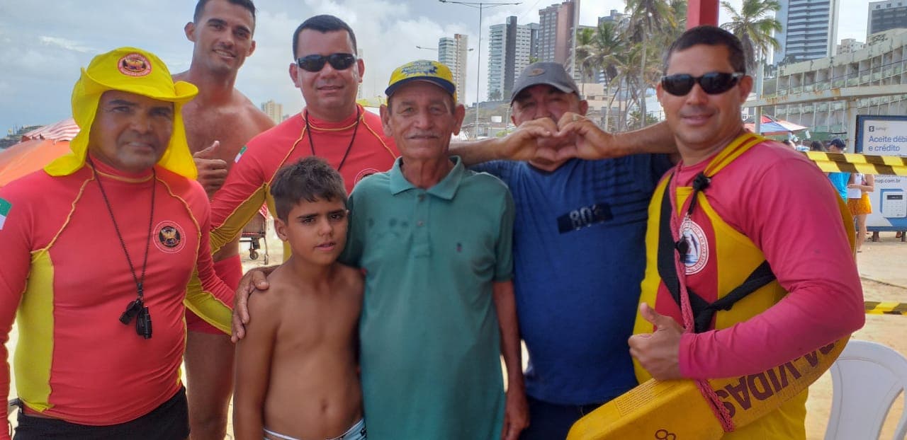 TODO CUIDADO É POUCO: Corpo de Bombeiros encontra criança que estava perdida na Praia do Forte; outros casos foram notificados neste início de ano