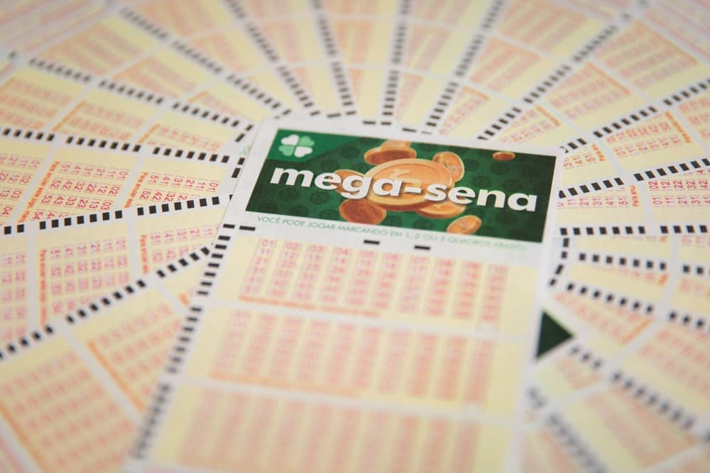 Mega-Sena acumula e vai a R$ 70 milhões; quina sai para 64 apostas e paga R$ 53 mil