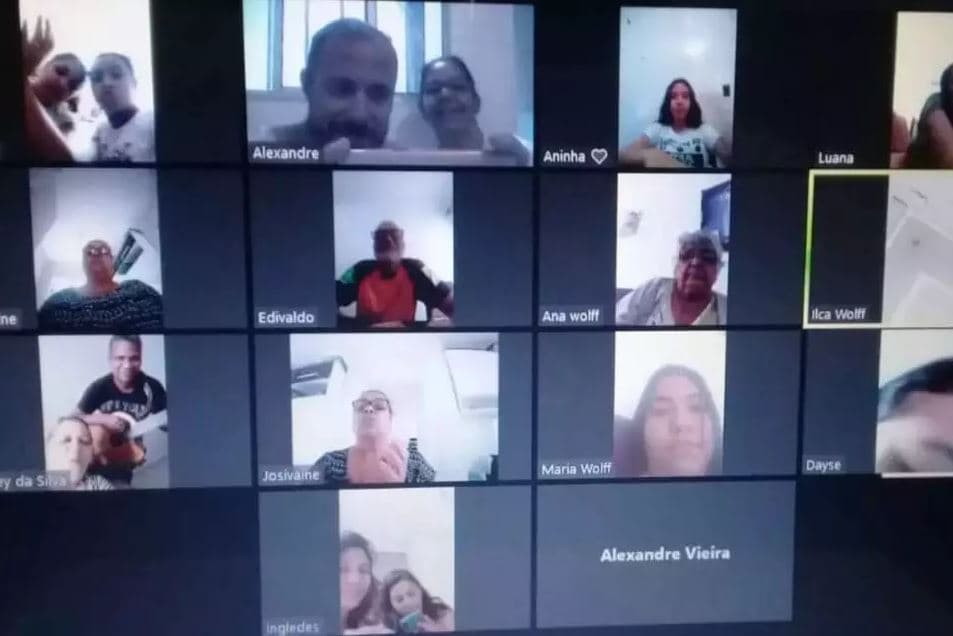 Idosa em quarentena ganha parabéns virtual da família: “Me deixou surpresa”