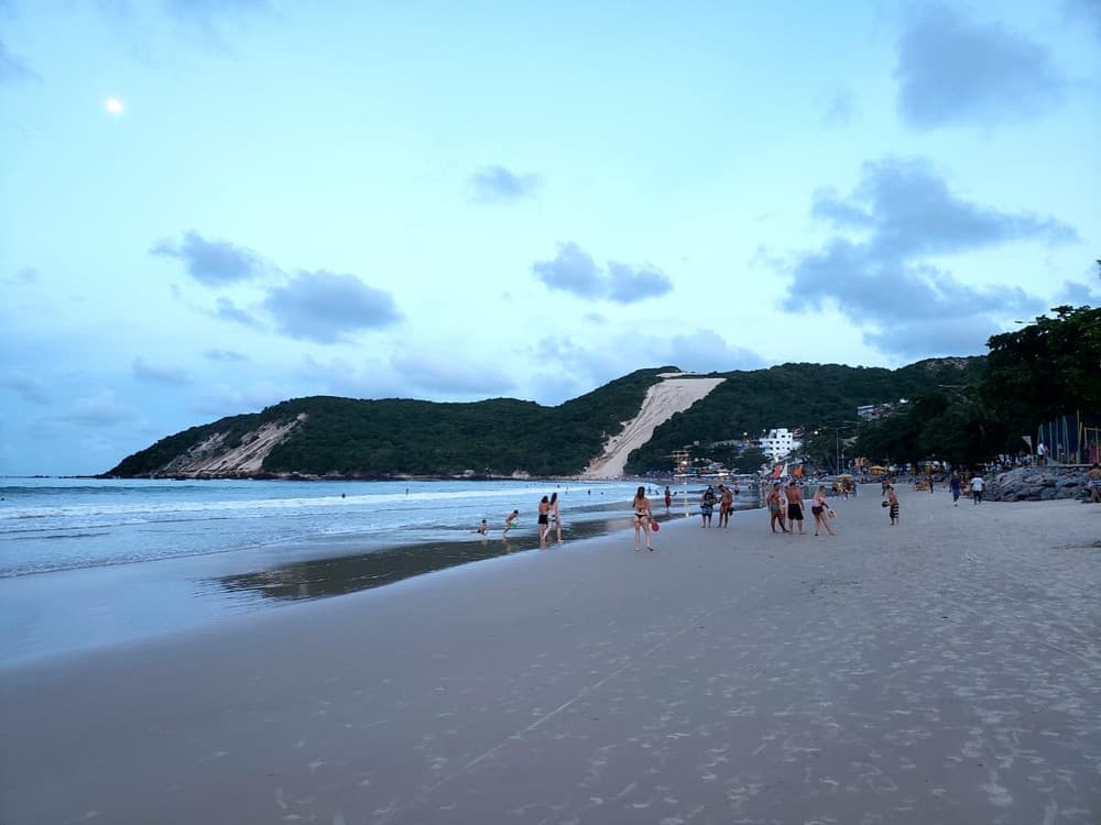 Turista paraguaio morre na praia de Ponta Negra