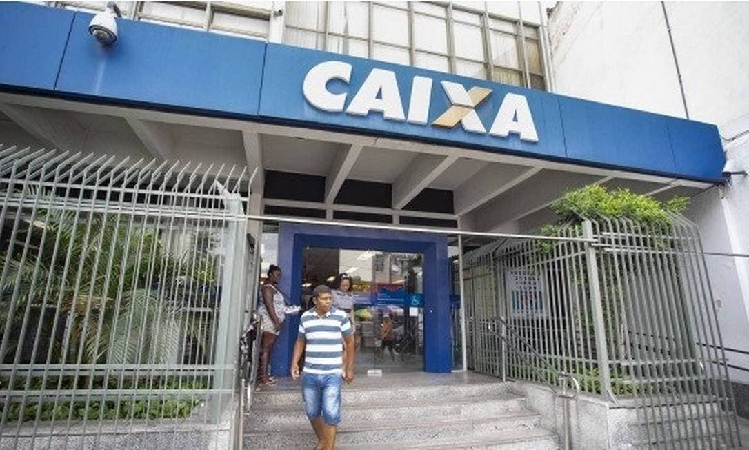 Caixa limita acesso de clientes e abre uma hora mais cedo para grupos de risco ao coronavírus