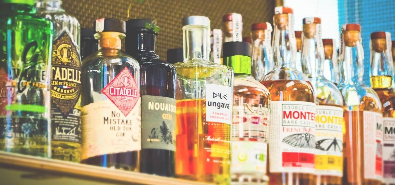 OMS recomenda que governos limitem a venda de bebidas alcoólicas durante quarentena
