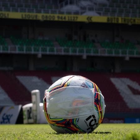 CBF tem proposta na mesa: ‘Brasileirão' sem torcida e todos os jogos em SP; clubes divididos em dois grupos de dez, classificando-se quatro de cada, para fase mata-mata