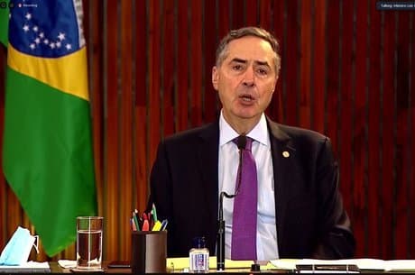 Barroso diz que país tem ‘tropeços' de liberdade de expressão