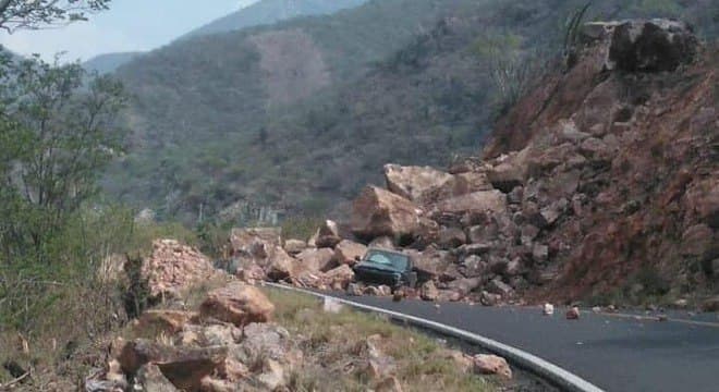 Terremoto de magnitude 7,5 atinge regiões sul e central do México