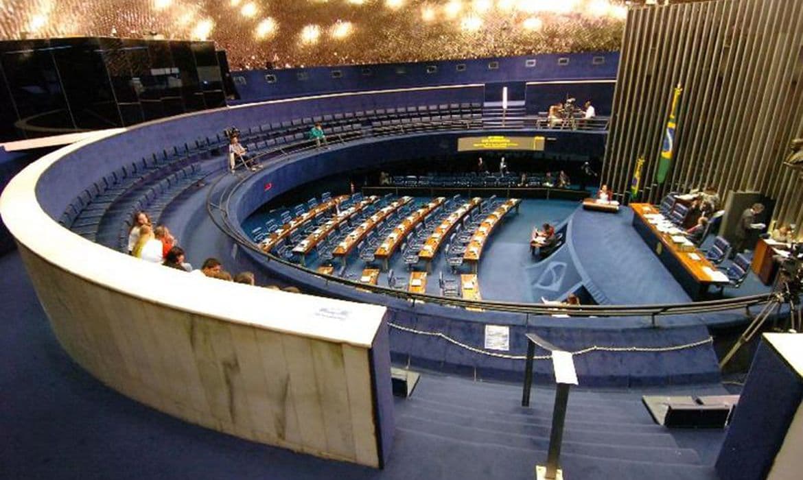 CENSURA X REGULAÇÃO: Projeto sobre fake news na pauta do Senado divide opiniões; entidades alertam risco em atingir a liberdade de expressão
