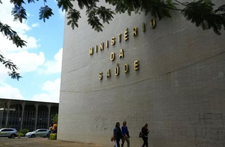 Folha de SP erra sobre proposta de divulgação dados da COVID-19, diz Ministério da Saúde