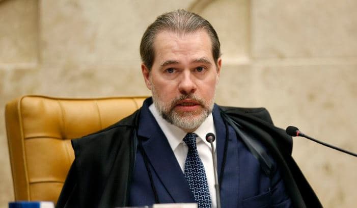 Toffoli sofre queda e está internado sob observação em hospital de São Paulo