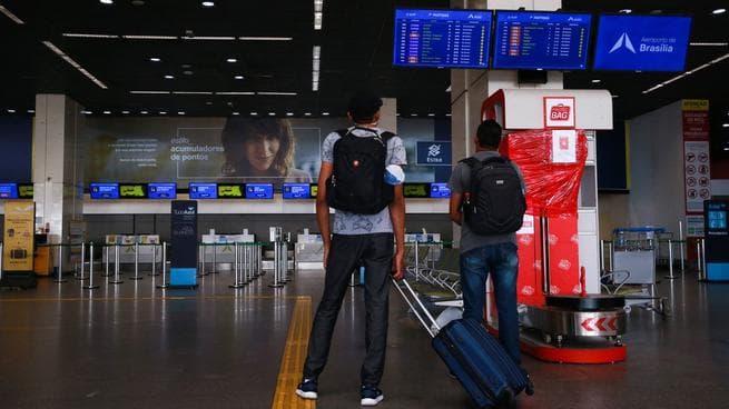 Brasil vai reabrir fronteiras aéreas para turistas