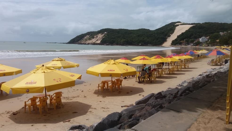 Prefeitura define regras para funcionamento de quiosques nas praias natalenses, mas interdita acessos à orla neste final de semana