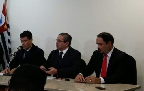 Folha deve indenizar em R$ 30 mil cada promotor que pediu prisão de Lula