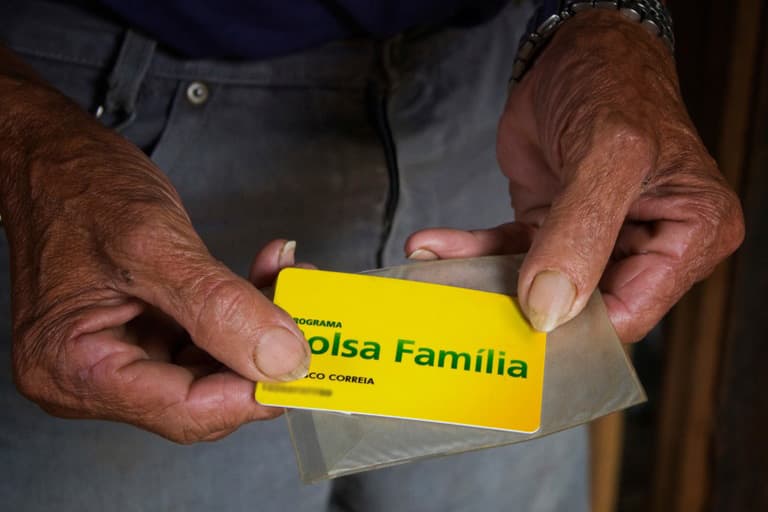 Substituto do Bolsa Família, programa social Renda Cidadã deve incluir mais 6 milhões e incentivar emprego CLT