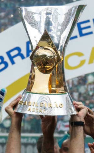 Reunião na CBF, sobre volta da torcida, termina em confusão