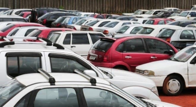 GOLPE: Sites falsos de leilões de carros roubam dados pessoais e financeiros de vítimas