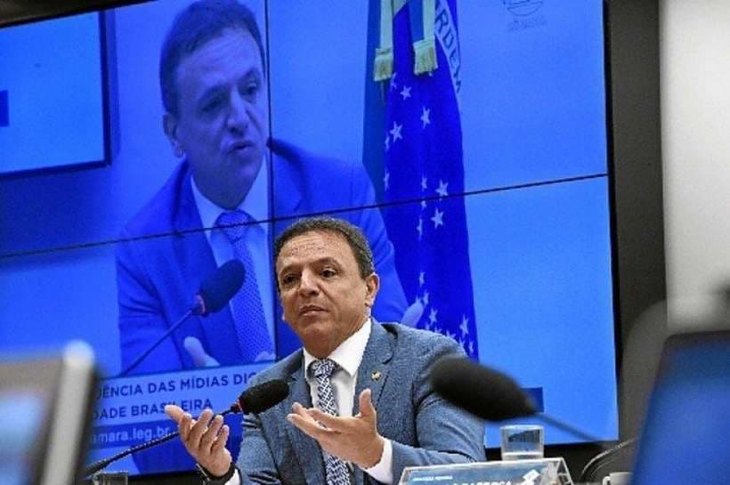 RENDA CIDADÃ: governo Bolsonaro escolhe nome do novo programa social brasileiro para substituir o Bolsa Família, diz relator