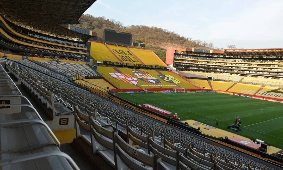 Libertadores: autoridades equatorianas divergem sobre interdição de estádio e Flamengo e Barcelona é mantido