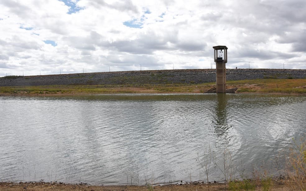 Obra na barragem Armando Ribeiro Gonçalves pode reduzir abastecimento de água em 16 municípios potiguares por cerca de cinco dias