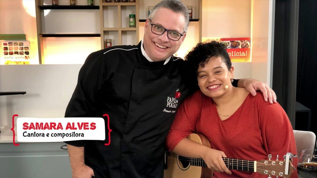Programa Papo de Fogão deste sábado recebe a cantora semifinalista do The Voice, Samara Alves