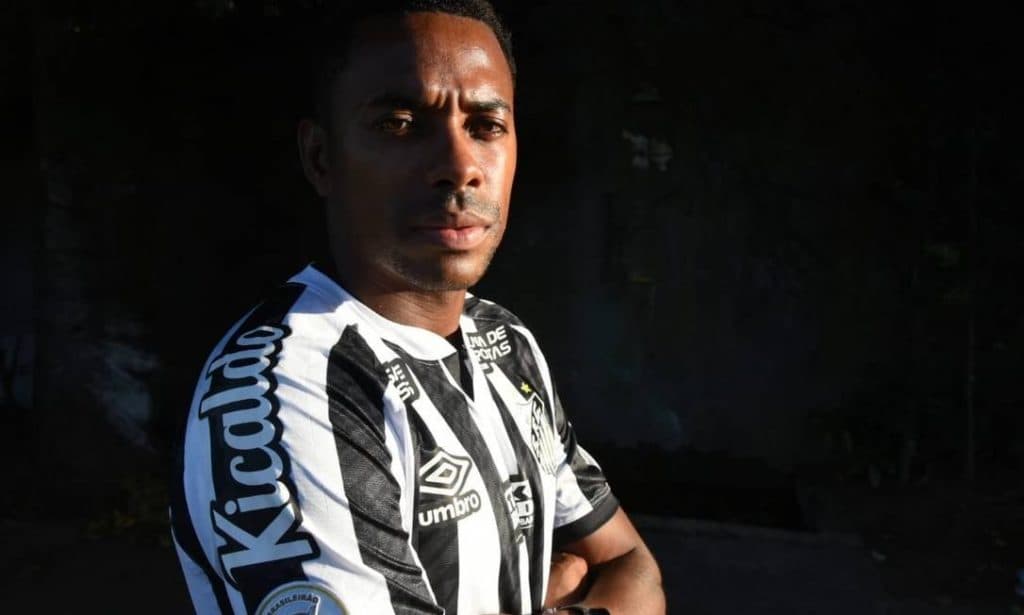 Santos e Robinho anunciam suspensão de contrato: ‘Se estou atrapalhando, melhor que eu saia'