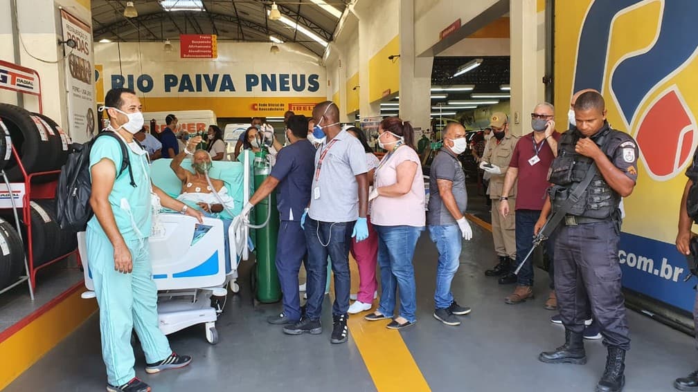 Hospital no RJ retira 200 pacientes após incêndio