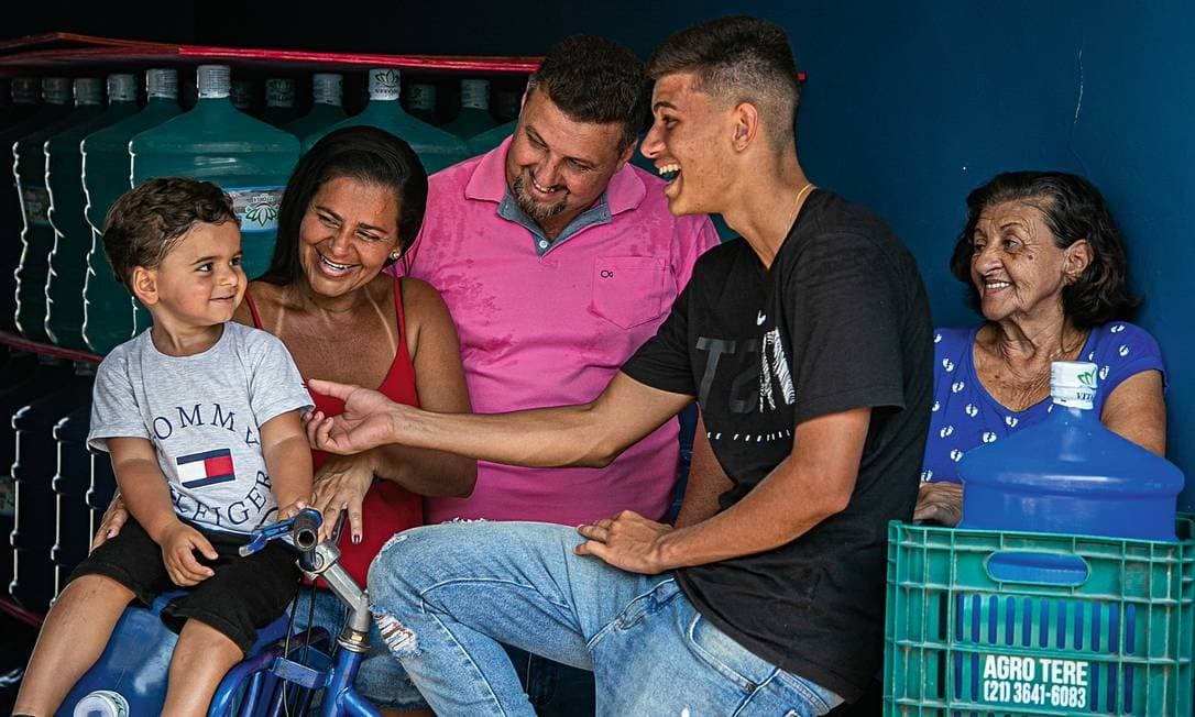 Nasce um novo brasileiro: pesquisa mostra como a pandemia mudou consumo no país