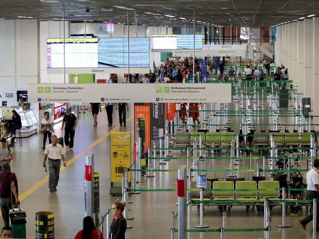 PGR quer sala reservada no Aeroporto de Brasília para que subprocuradores-gerais aguardem voos sem contato com os demais passageiros
