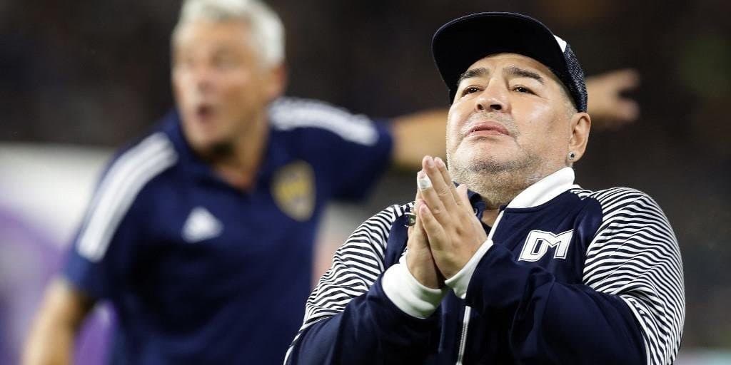 Com coágulo, Maradona passará por cirurgia no cérebro