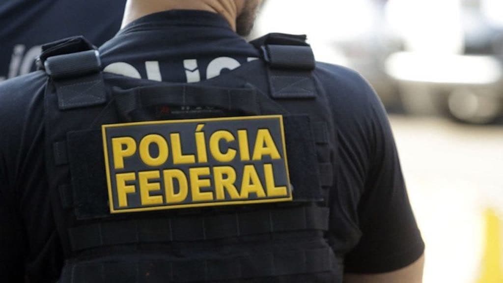 Polícia Federal prende em Portugal hacker suspeito de invadir sistemas do TSE