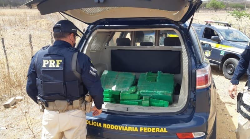 PRF apreende mais de 150 quilos de maconha em Mossoró e Triunfo Potiguar