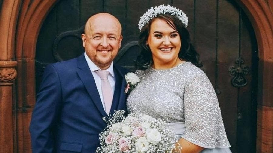 Mulher ganha R$ 60 mil em doações ao fingir ter câncer para fazer casamento