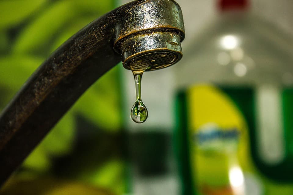 Doze cidades do RN terão abastecimento de água suspenso para adequações em adutoras; veja lista