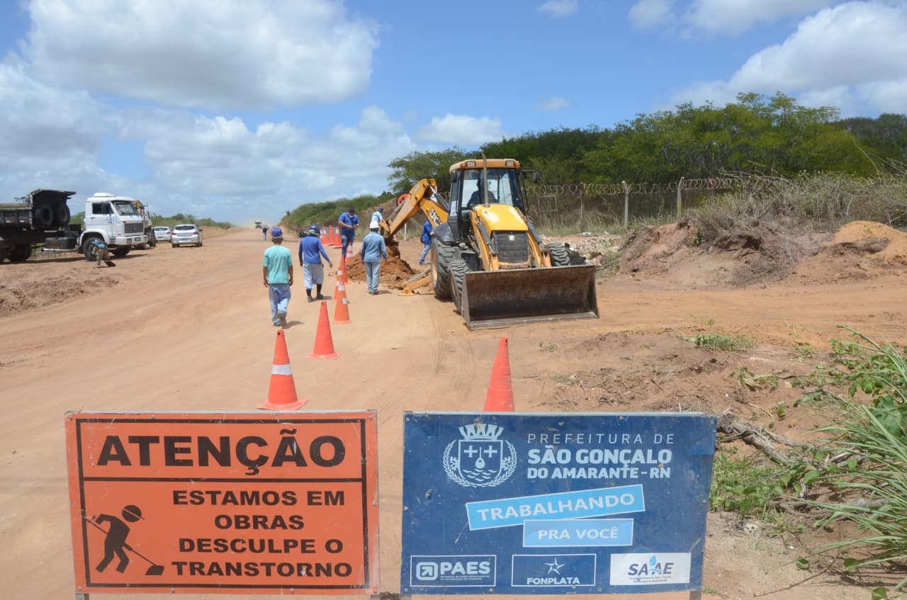 FOTOS: Obra da Adutora da Zona Rural de São Gonçalo está com 43% dos serviços concluído