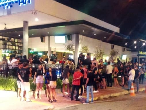 Semurb em Natal notifica bares por descumprir regras e inspeciona shopping que gerava aglomeração