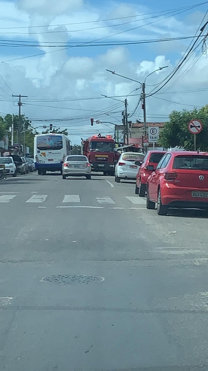 FOTOS: Princípio de incêndio foi registrado na manhã desta sexta-feira no Hospital Deoclécio Marques, em Parnamirim