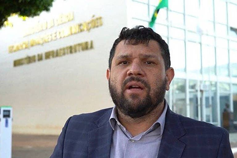 Juiz condena Oswaldo Eustáquio a pagar R$ 15 mil por acusação contra Boulos