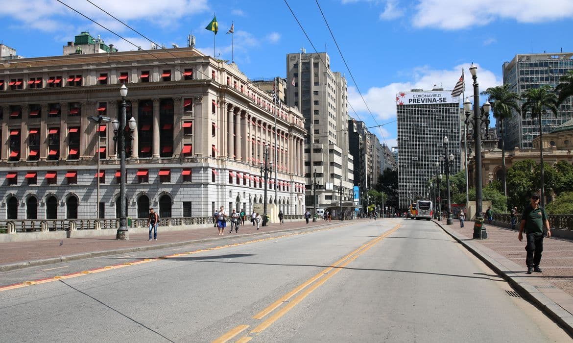 São Paulo entra em quarentena aos finais de semana